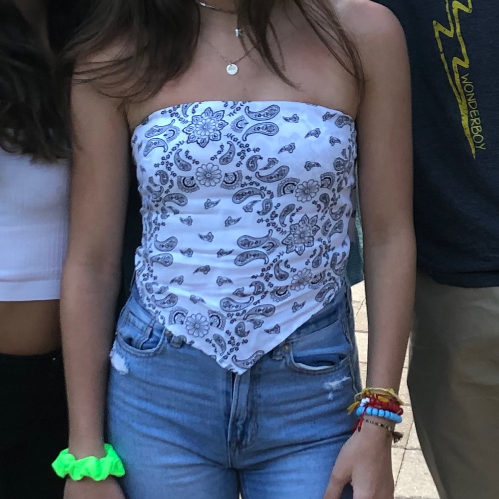 hollister white bandana top
